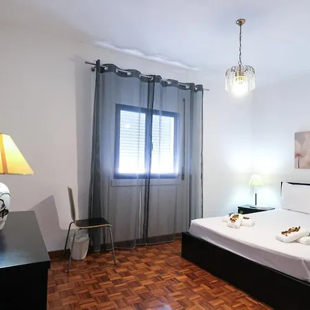 Apartment Holidays At Laureano