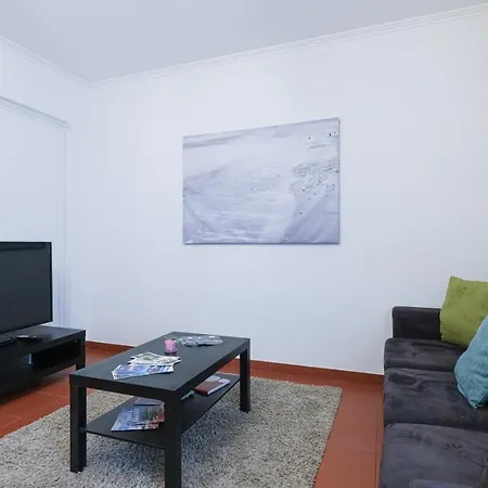 Apartment Holidays At Laureano